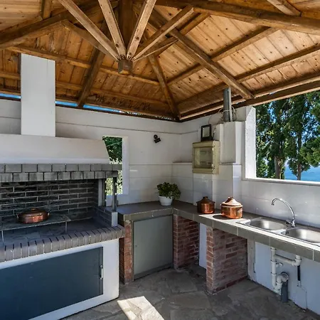 Pasifika Loutraki (Skopelos)